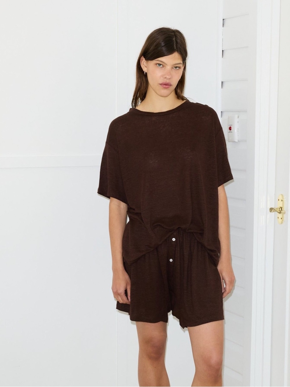 Women's Deiji Studios Short Sleeve Linen Crewneck Tee in Dark Brown - Picture 5 of 6